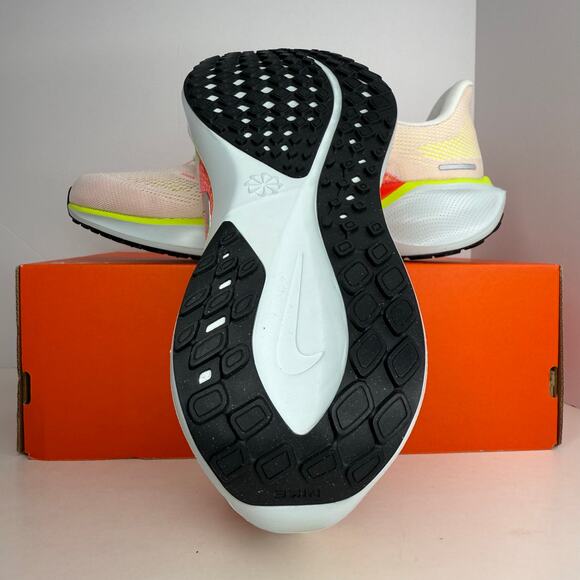 Nike Air Zoom Pegasus 41 Summit White/Chrome Running Shoe Size 11 Women - Picture 4 of 8